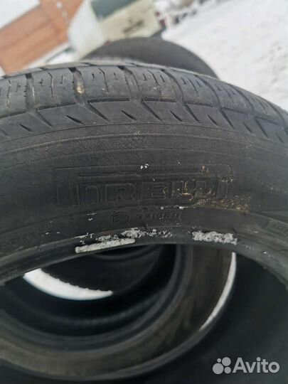 Pirelli Carrier All Season 235/55 R17 20B