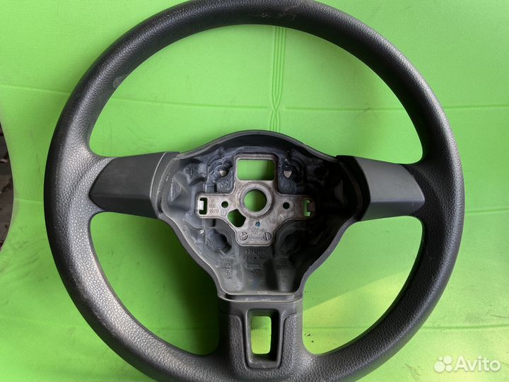 Рулевое колесо (руль) на VW
