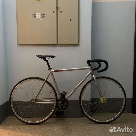 Велосипед Фикс Urban700b1