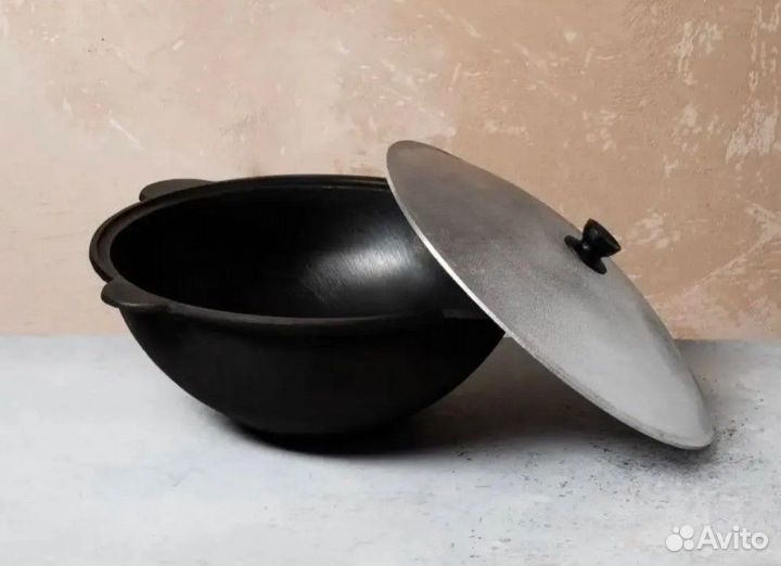 Казан Узбекский чугунный 8 литров с крышкой новый