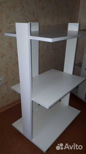 Продам полку косметологическую