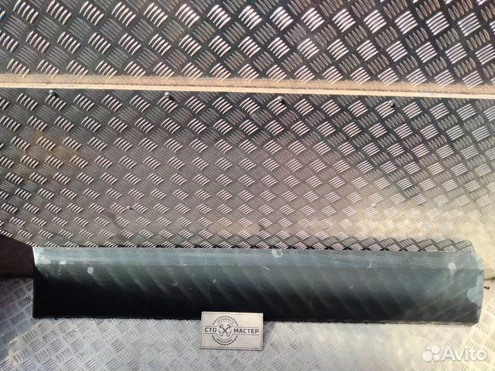 Накладка боковины левой Ford Transit 2.2