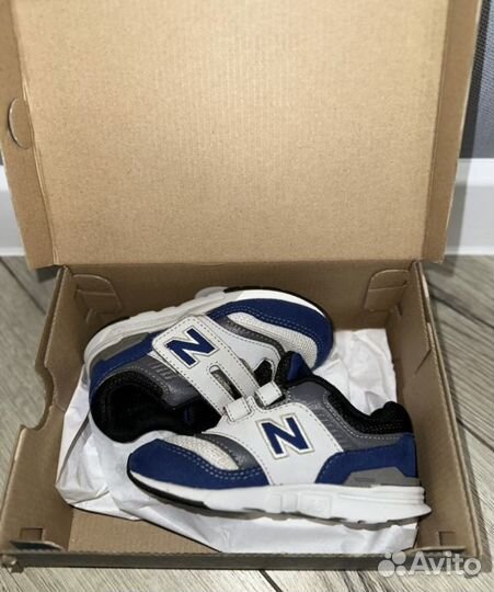 Кроссовки new balance 24