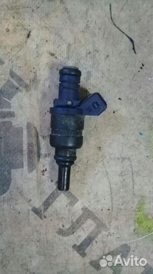 Форсунка топливная BMW M62 E53 / E60 / E39 б/у