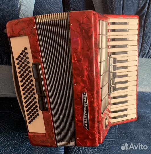 Продаю аккордеон