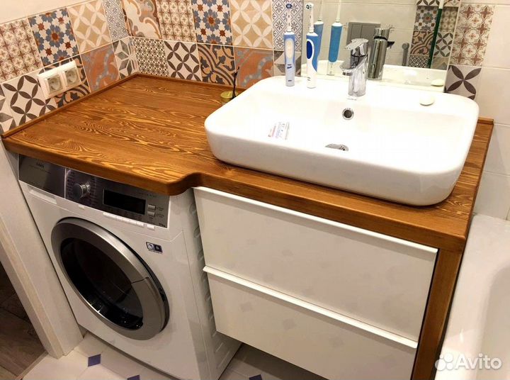 Столешница из дерева для ванной комнаты