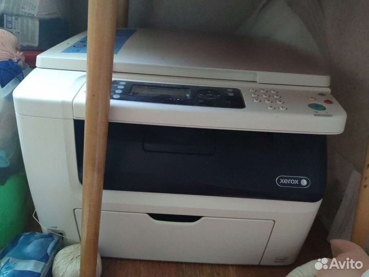 Принтер сканер копир лазерный цветной