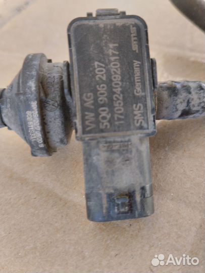 Трубка с датчиком давления воздуха усилителя