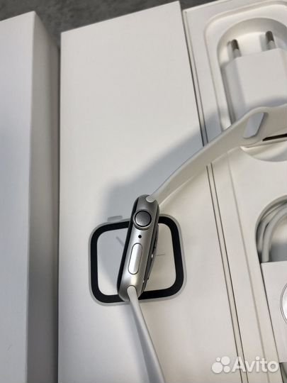 Идеальные Apple Watch 4 40 mm Чек, Полный Комплект
