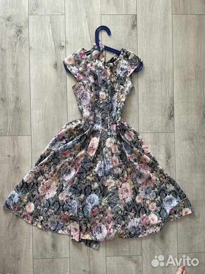Платье женское 42 44