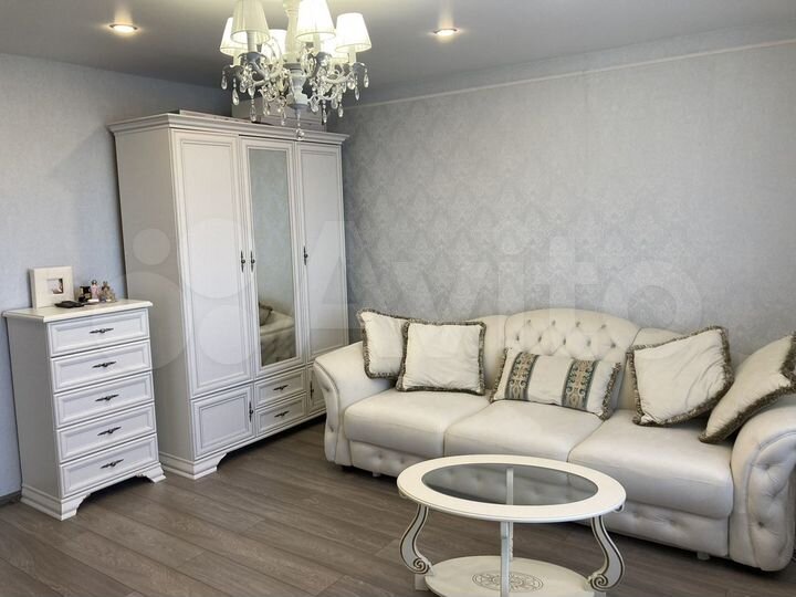 2-к. квартира, 60 м², 17/25 эт.