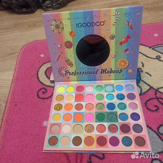 Набор косметики,тени