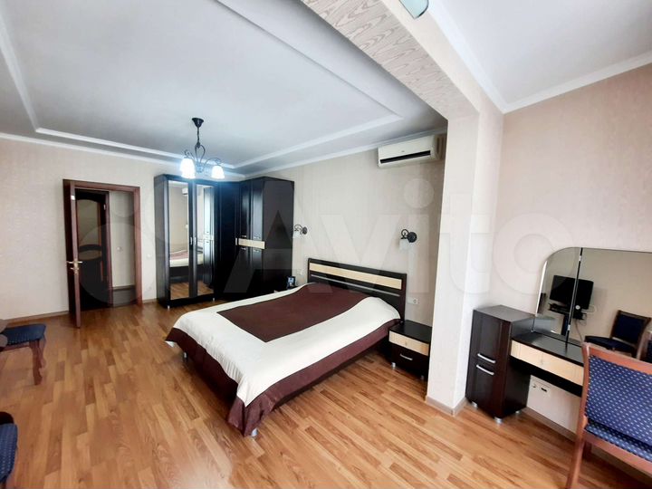 2-к. квартира, 86 м², 4/16 эт.