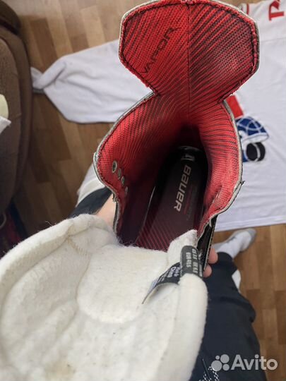 Коньки хоккейные