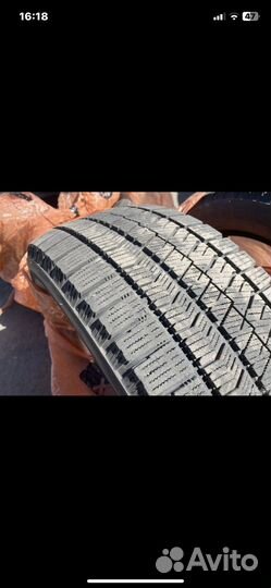 Bridgestone Blizzak VRX 205/55 R16