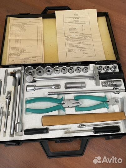 Новый набор инструментов с динамометром
