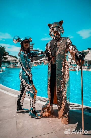 Зеркальные костюмы