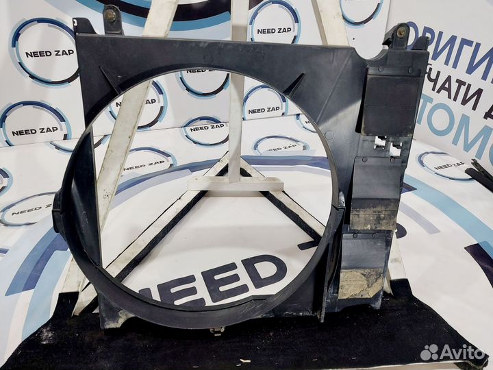 Диффузор вентилятора Infiniti QX56