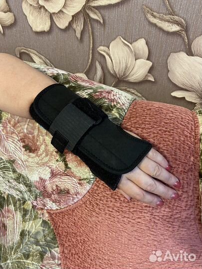 Ортез на лучезапястный сустав с метал.шиной