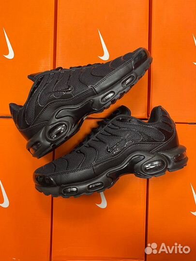 Nike Air Max Plus Black