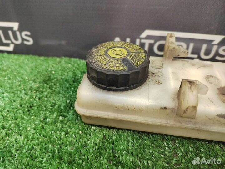 Бачок тормозной жидкости Peugeot 307 хэтчбек 1.6