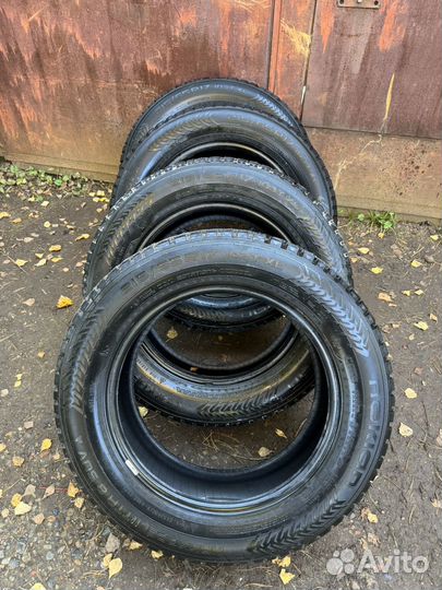 Nokian Tyres Hakkapeliitta 8 SUV 215/65 R17 103T