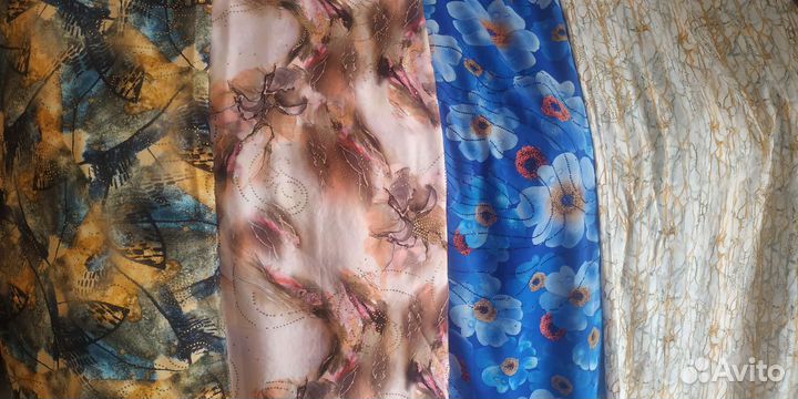 Отрез ткани дубайские со стразами