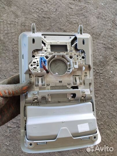 Плафон салона центральный Volkswagen Golf 6