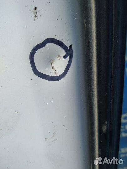 Передняя правая дверь. Renault Premium грузовой