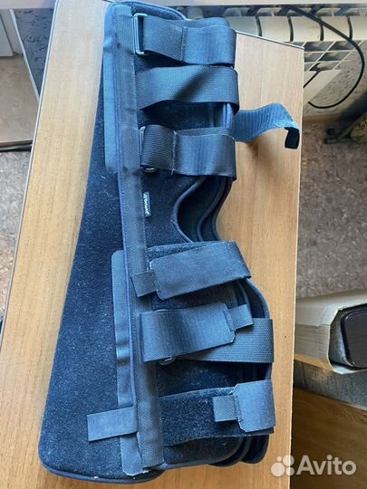 Ортез на коленный сустав