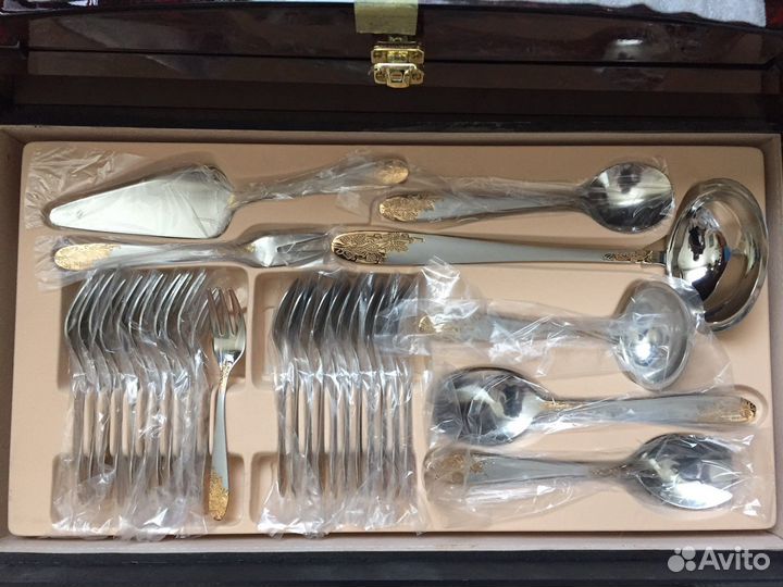 Набор столовых приборов
