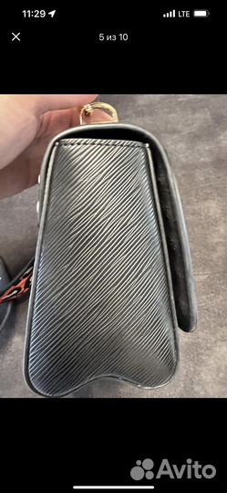 Сумка в стиле известного бренда