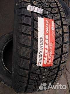 Bridgestone Blizzak DM-V2 285/50 R20