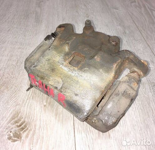 Суппорт передний Nissan Teana J32 VQ25DE 2.5 2011