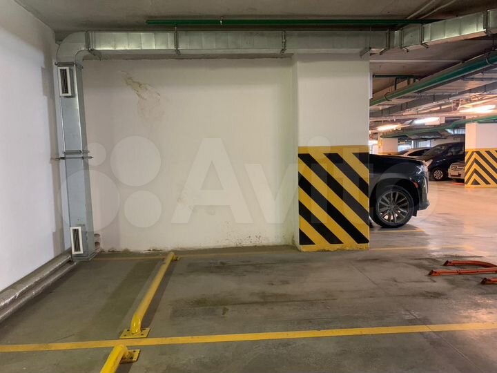 Машиноместо, 14 м²