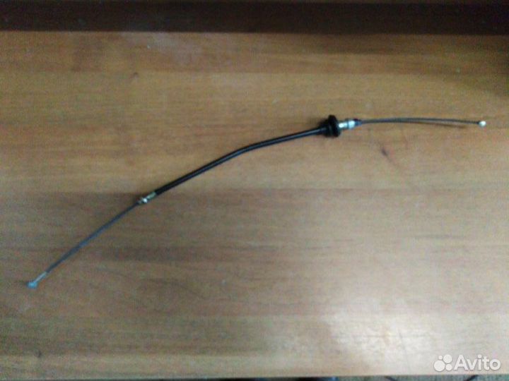 Трос стояночного тормоза передний Mitsubishi L300