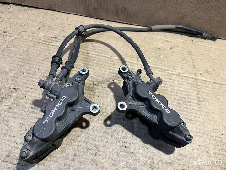 Suzuki Gsxr 750 (Tl1000) переедние суппорта