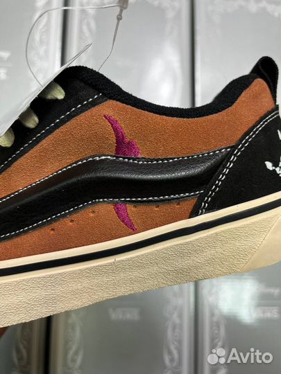 Vans Disney X Vans Knu Skool Shoes (black/ brown)