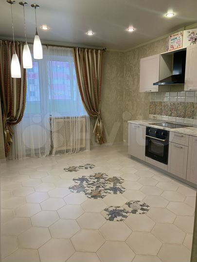 2-к. квартира, 72,5 м², 11/15 эт.