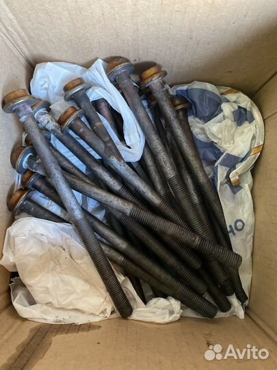 Болты гбц mercedes 6.3 AMG 156 мотор