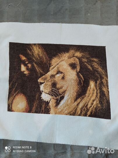 Картина вышитая, полу крест. Ручная работа