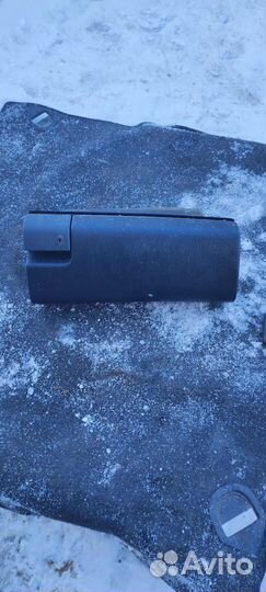 Бардачок W210