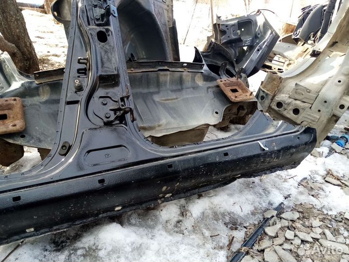 Порог со стойкой левый Hyundai Sonata EF Соната