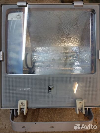 Прожекторы осветительные, мощьные