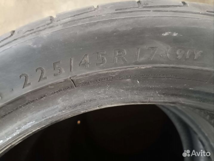Accelera 651 40/5 R17