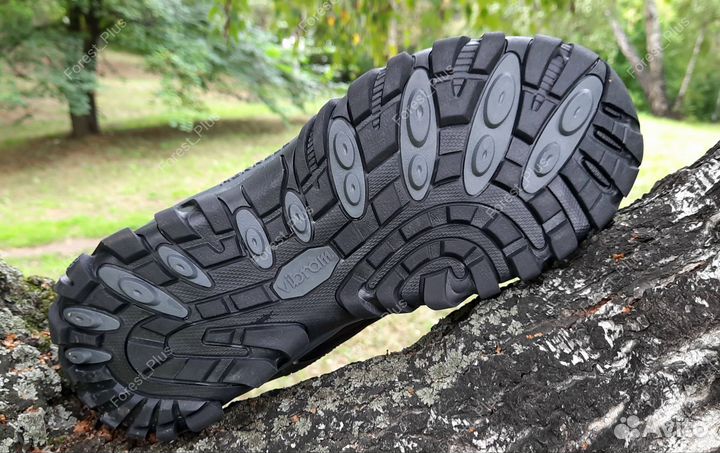 Кроссовки треккинговые утепленные