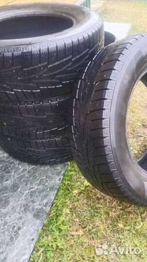 Kumho I'Zen KW31 235/65 R17 108R