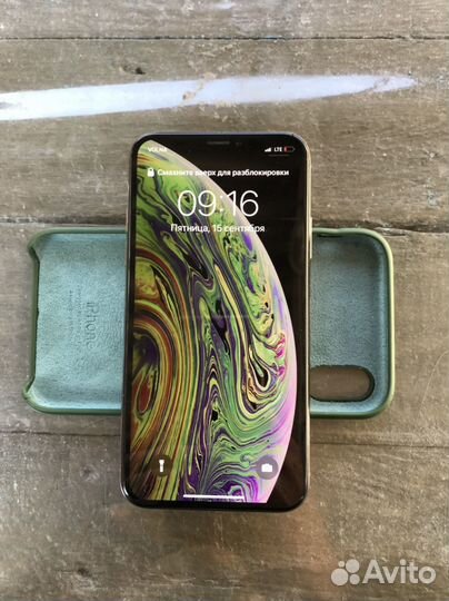 iPhone Xs, 64 ГБ