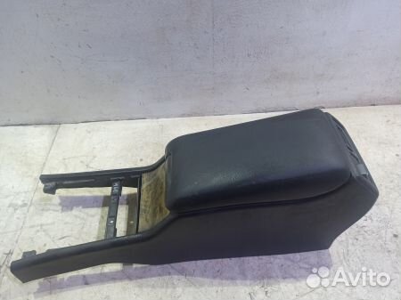 Подлокотник мерседес 210