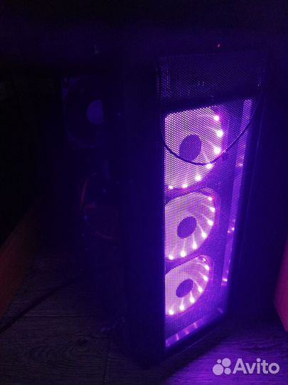 Игровой пк на B550M, Ryzen 5 5600, 16GB озу,RX588